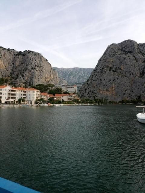 Panorama Sea View Apartment H Омиш Экстерьер фото